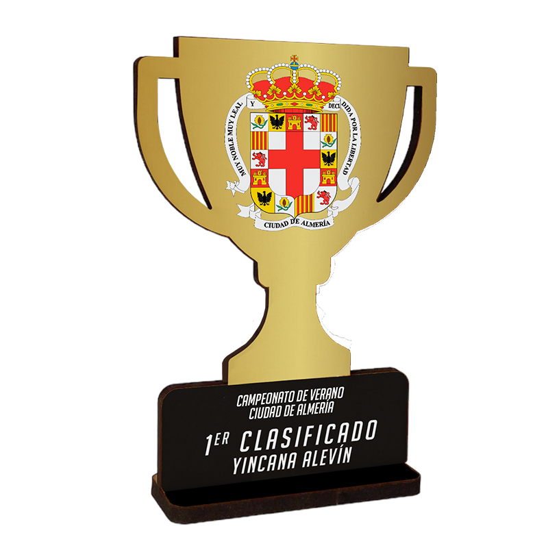 Trofeo de Madera Infantil de 14cm de altura. Serie 85