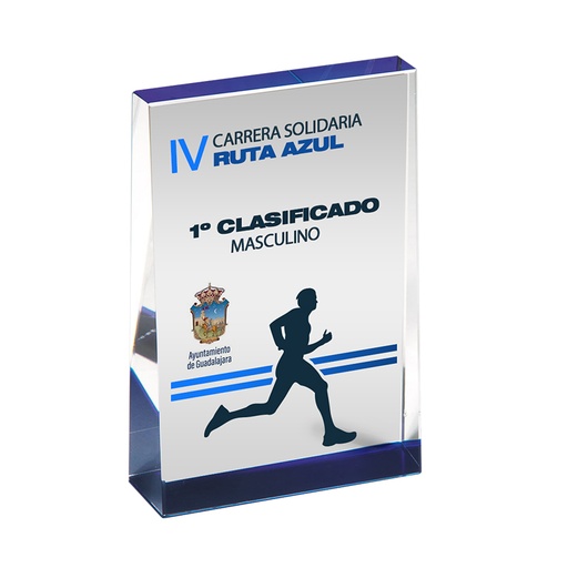 Trofeo cristal de 30mm grosor con estuche incluido. Ref. 26073